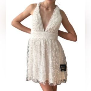 NWT Lulu’s Mesh Tulle Event Flower Dress Size Large